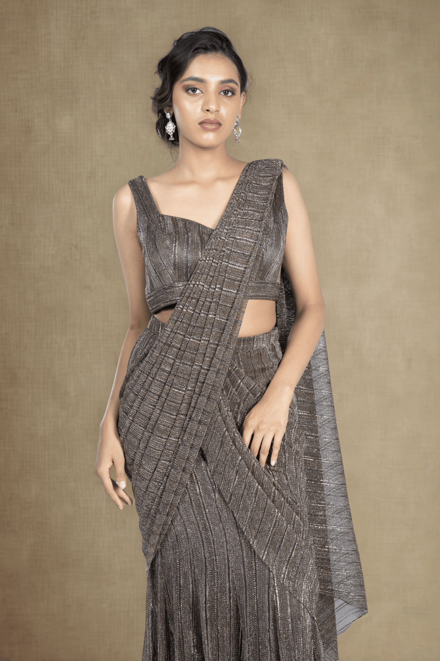 WALNUT BROWN CRUSHED JACQUARD CONCEPT SAREE