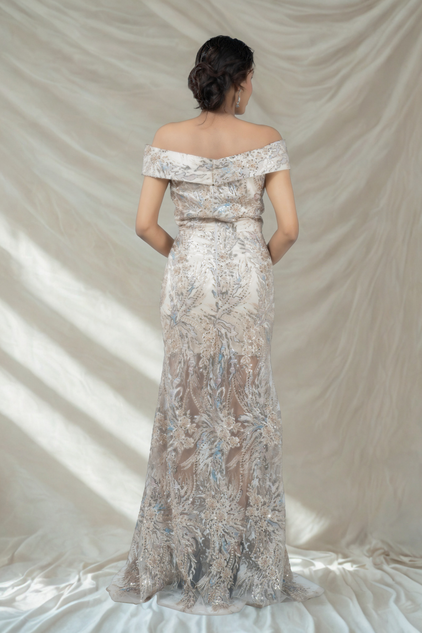 CHAMPAGNE APPLIQUÉ GOLD GOWN
