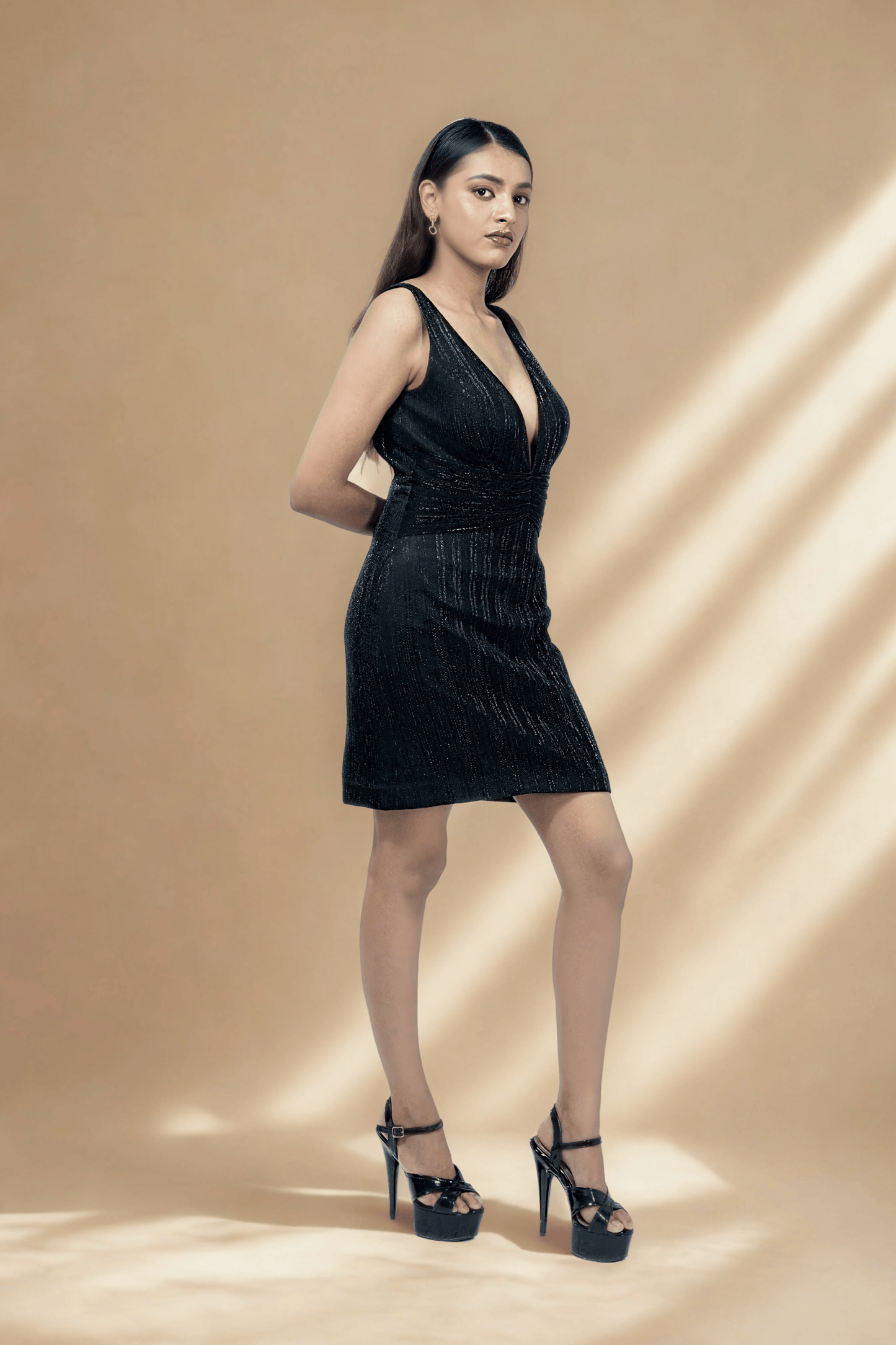 NIGHT BLACK CRUSHED JACQUARD BODYCON DRESS