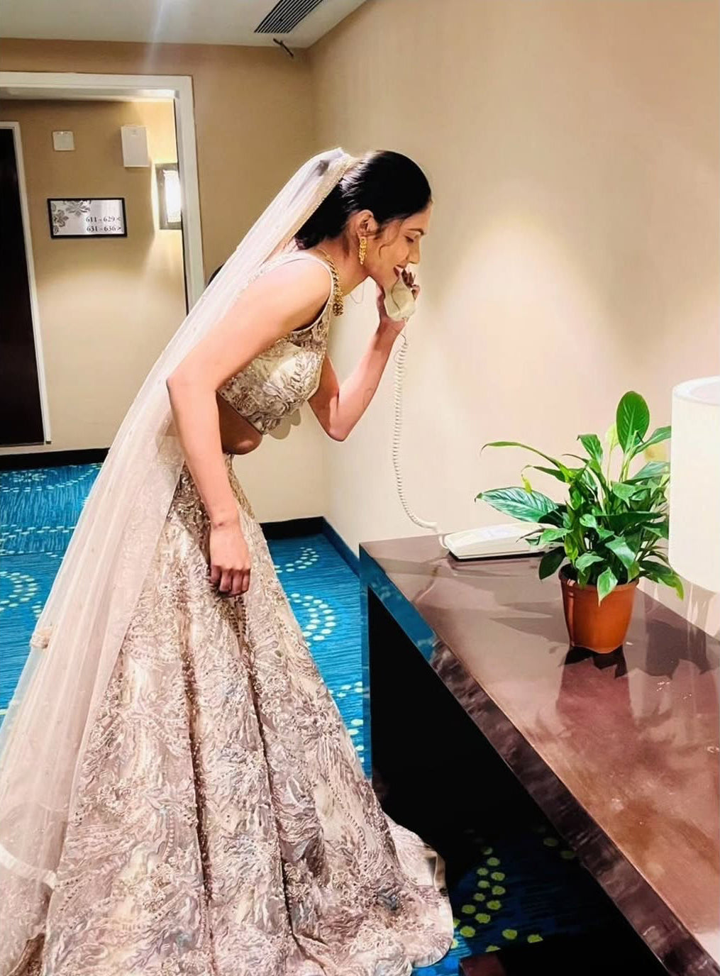 CHAMPAGNE APPLIQUÉ GOLD LEHENGA
