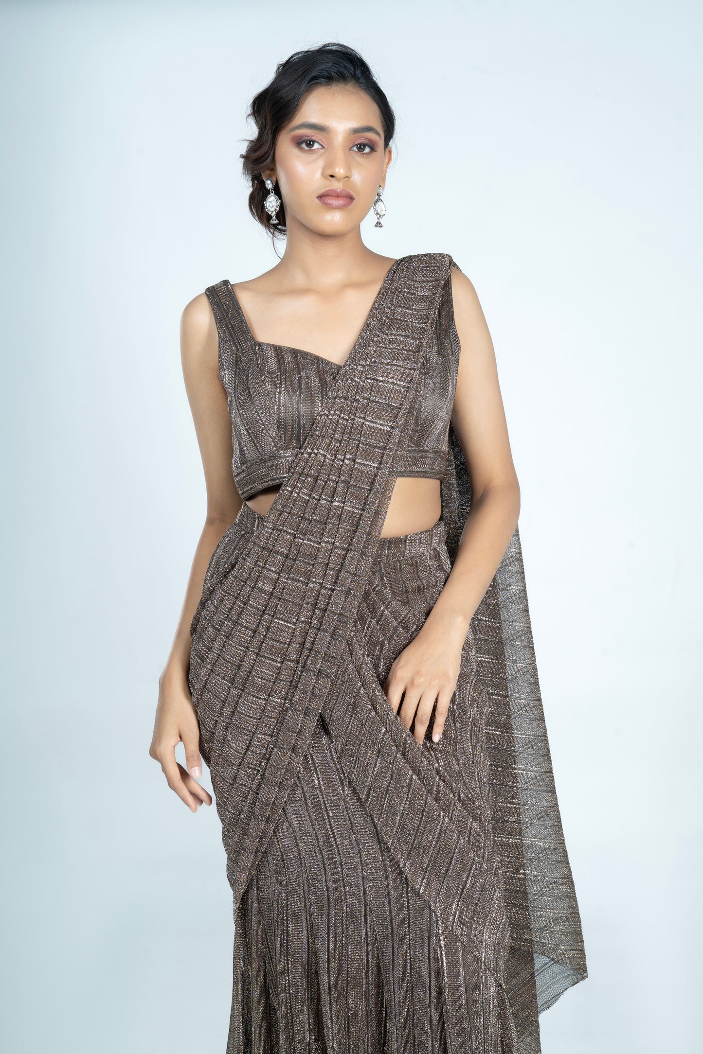 WALNUT BROWN CRUSHED JACQUARD CONCEPT SAREE