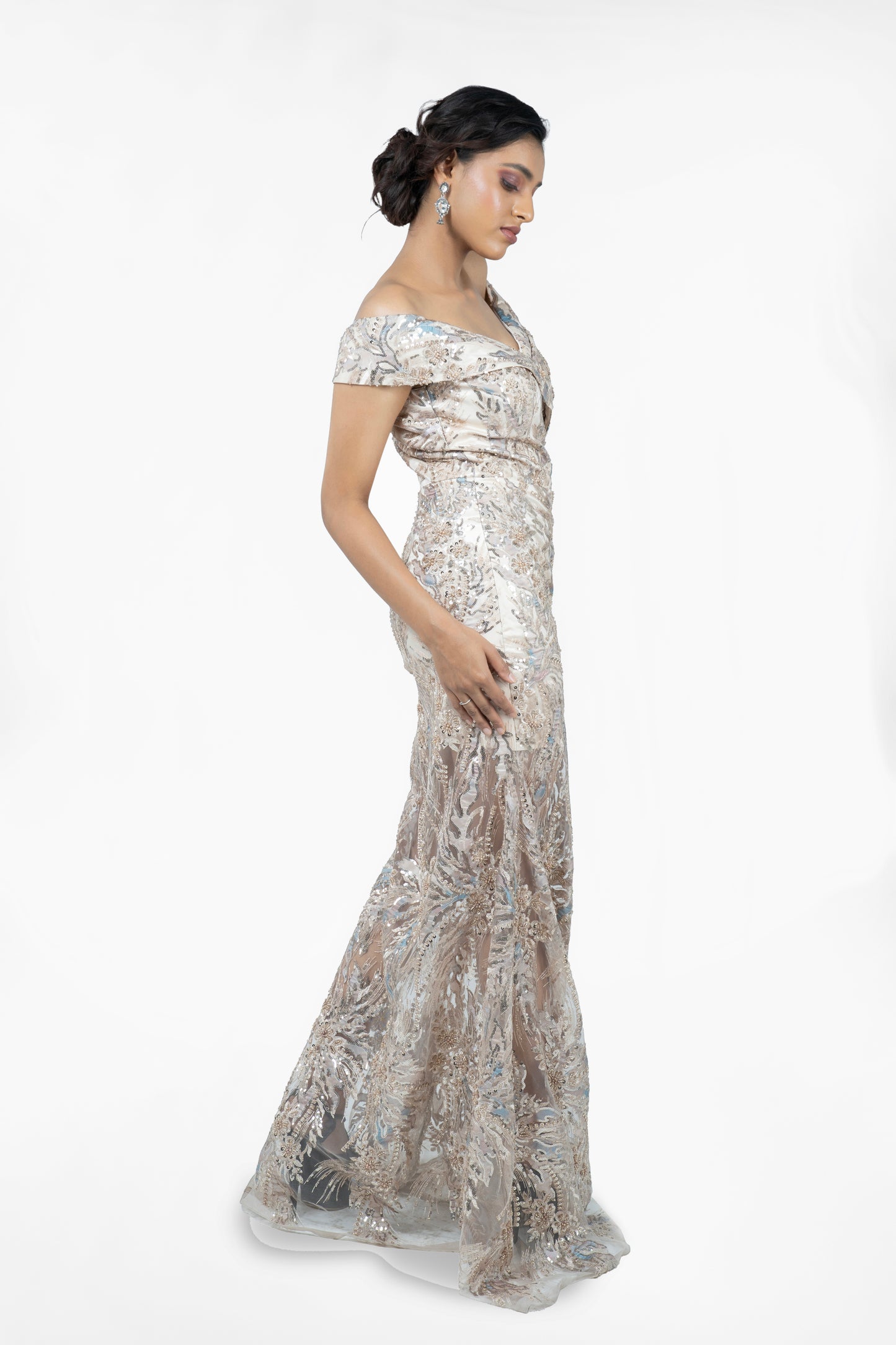 CHAMPAGNE APPLIQUÉ GOLD GOWN